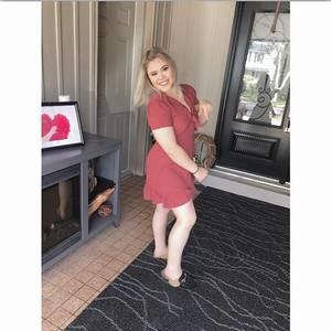 Meet your Posher, Francesca